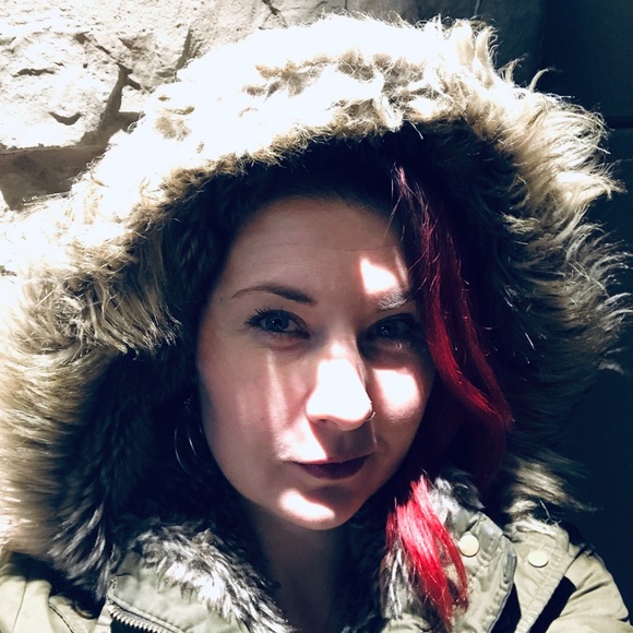 Meet your Posher, Sara - Picture 6 of 6